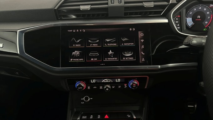2022 Audi Q3