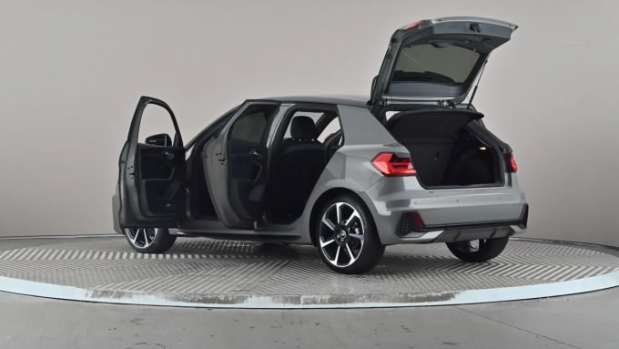 2021 Audi A1