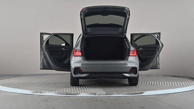 2021 Audi A1