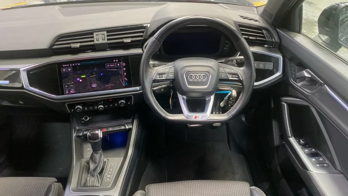 2022 Audi Q3