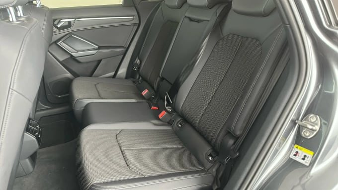 2021 Audi Q3