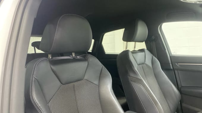 2022 Audi Q3