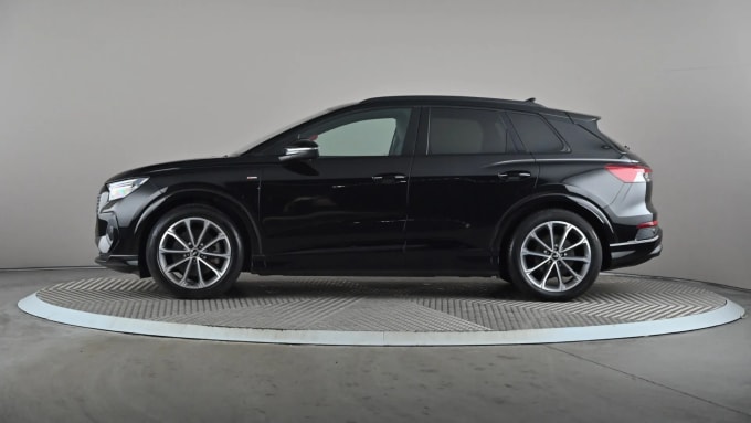 2022 Audi Q4