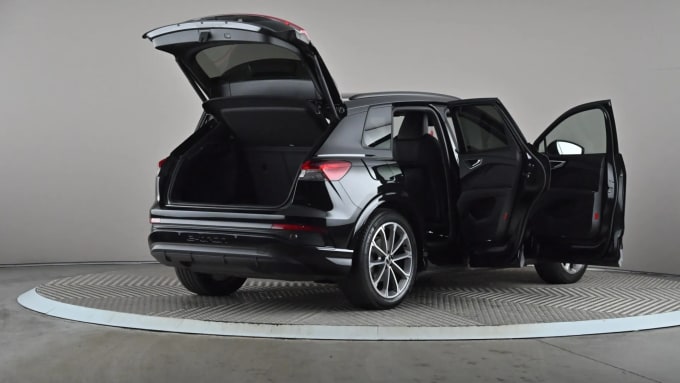 2022 Audi Q4