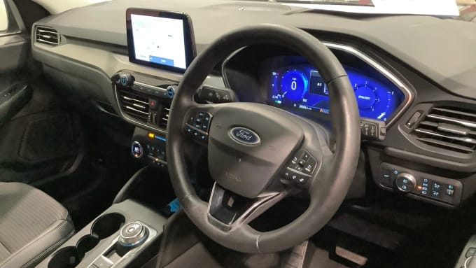 2022 Ford Kuga