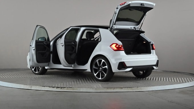 2021 Audi A1