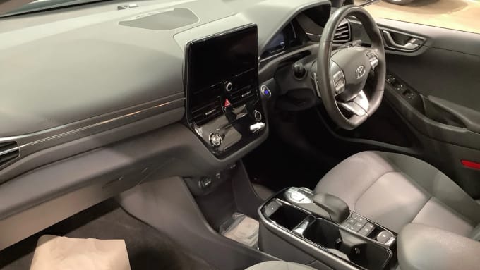 2022 Hyundai Ioniq