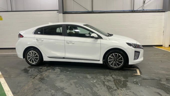 2022 Hyundai Ioniq