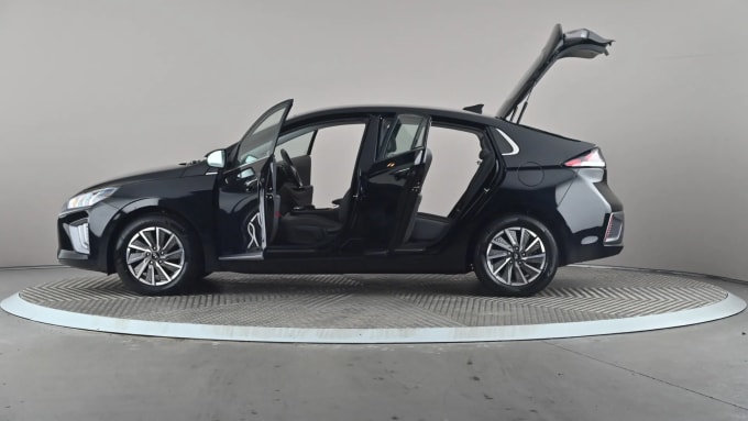 2022 Hyundai Ioniq