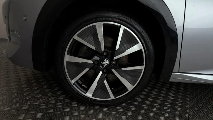 2021 Peugeot 208