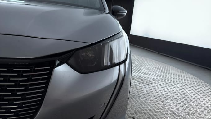 2021 Peugeot 208
