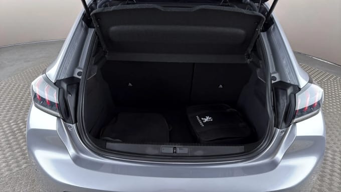 2021 Peugeot 208