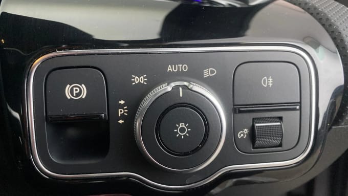 2022 Mercedes-benz Cla Class