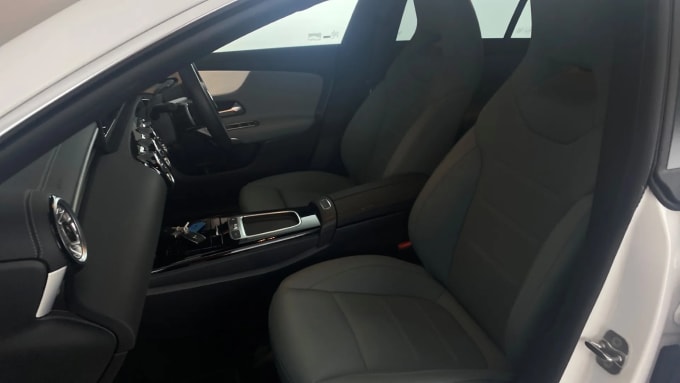 2024 Mercedes-benz Cla Class