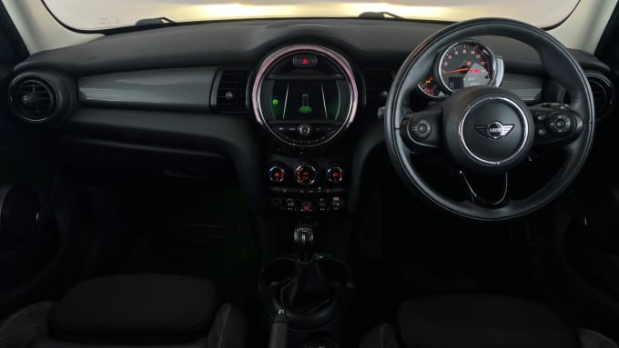 2018 Mini Hatch