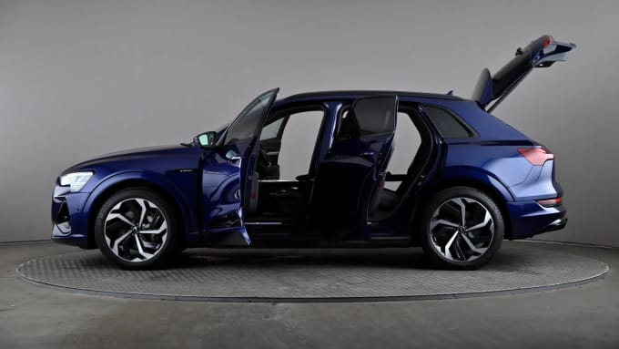 2022 Audi E-tron