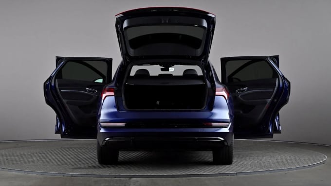 2022 Audi E-tron