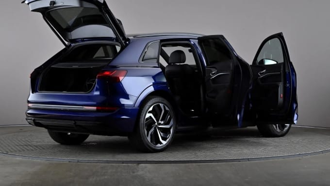 2022 Audi E-tron
