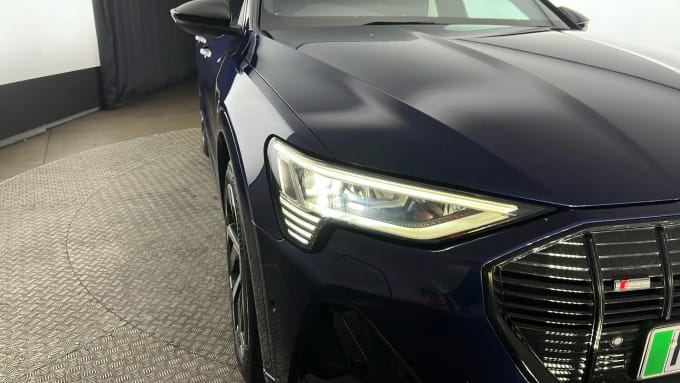 2022 Audi E-tron