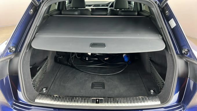 2022 Audi E-tron