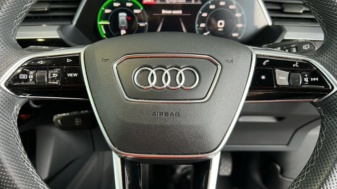 2022 Audi E-tron