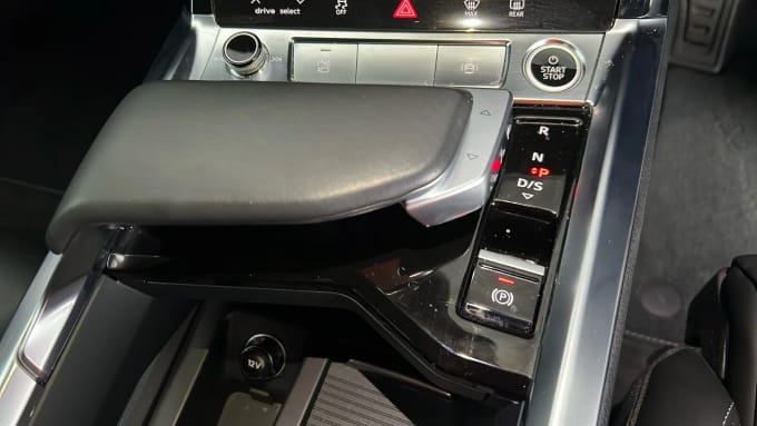 2022 Audi E-tron