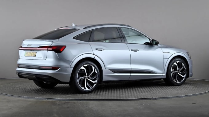 2022 Audi E-tron