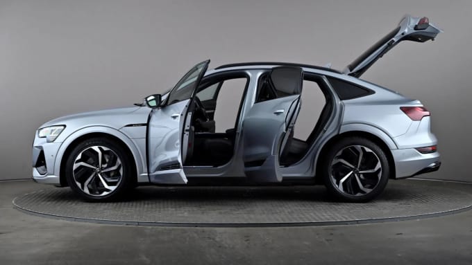 2022 Audi E-tron
