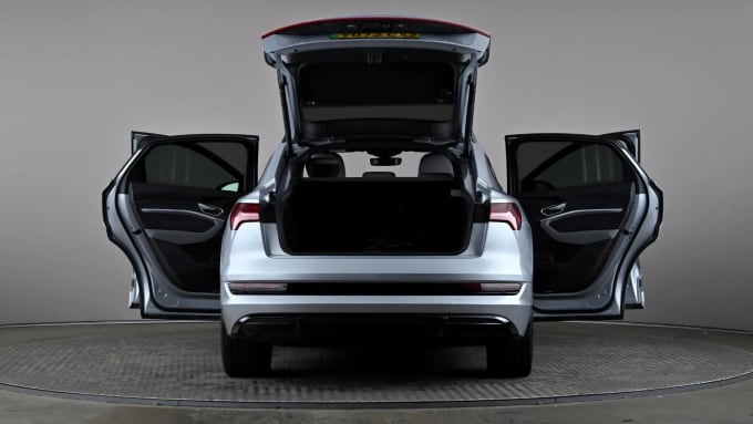 2022 Audi E-tron