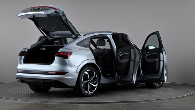 2022 Audi E-tron