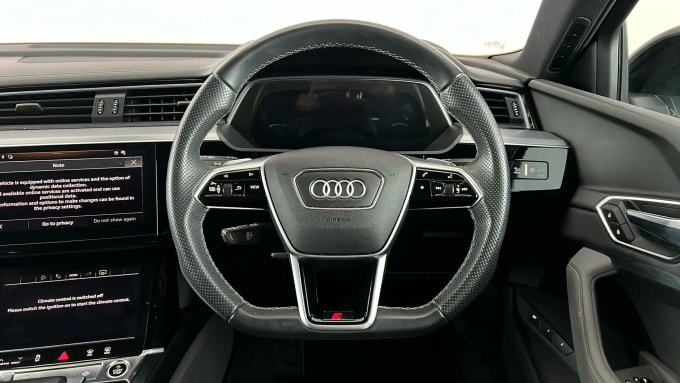 2022 Audi E-tron