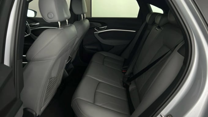 2022 Audi E-tron