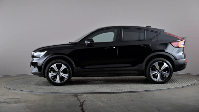 2022 Volvo C40