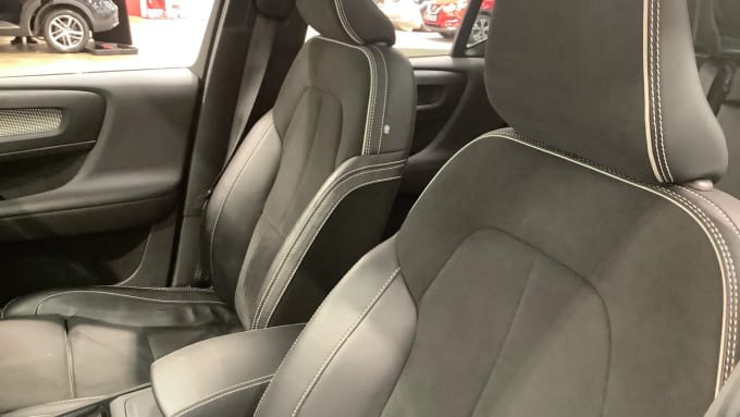 2021 Volvo Xc40
