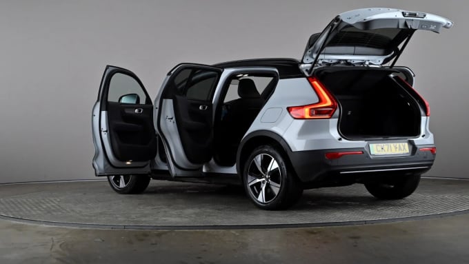 2021 Volvo Xc40