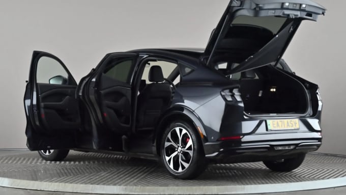 2021 Ford Mustang Mach-e