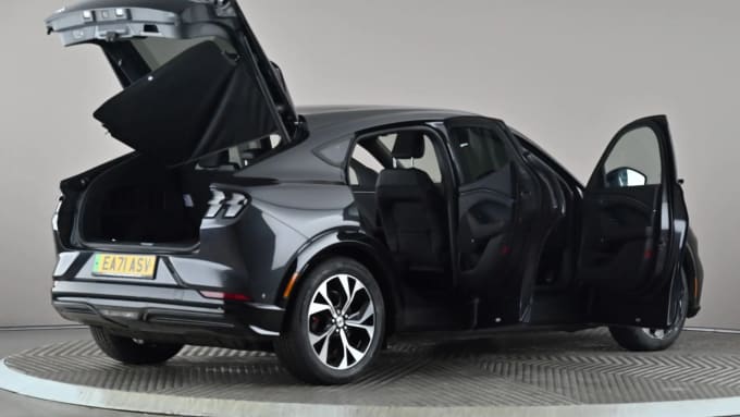 2021 Ford Mustang Mach-e