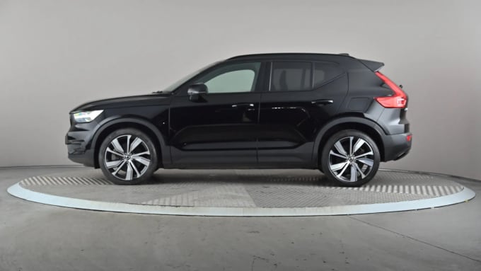 2022 Volvo Xc40