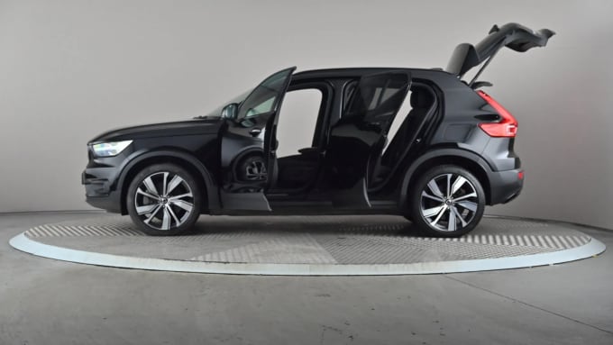 2022 Volvo Xc40