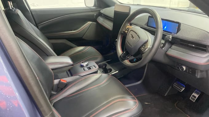 2021 Ford Mustang Mach-e