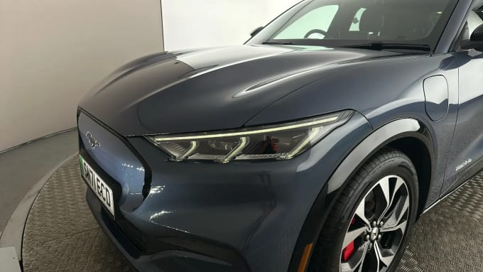 2021 Ford Mustang Mach-e