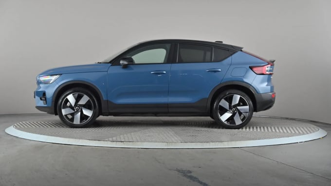 2022 Volvo C40