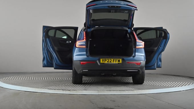 2022 Volvo C40