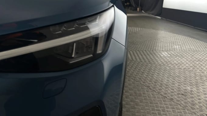 2022 Volvo C40