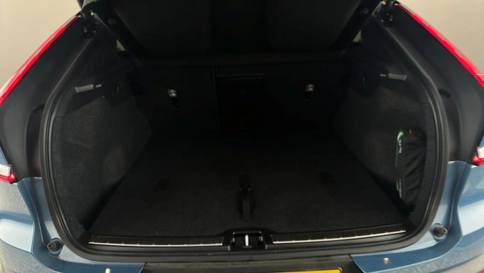 2022 Volvo C40