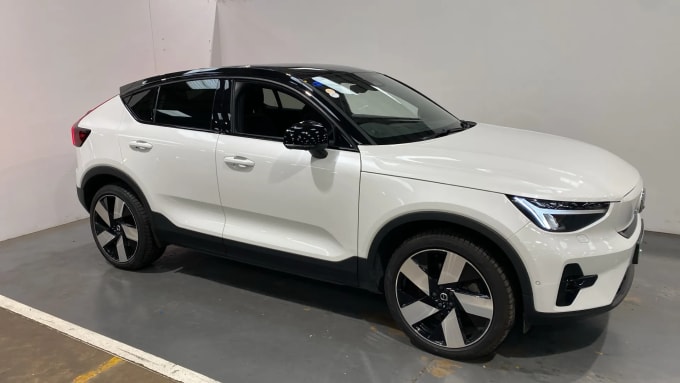 2022 Volvo C40