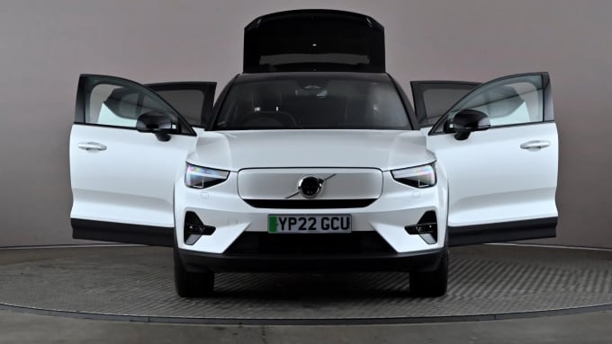 2022 Volvo C40