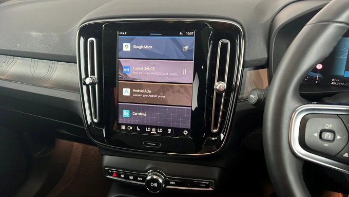 2022 Volvo C40