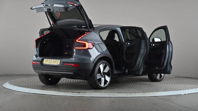 2022 Volvo C40