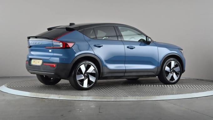 2022 Volvo C40